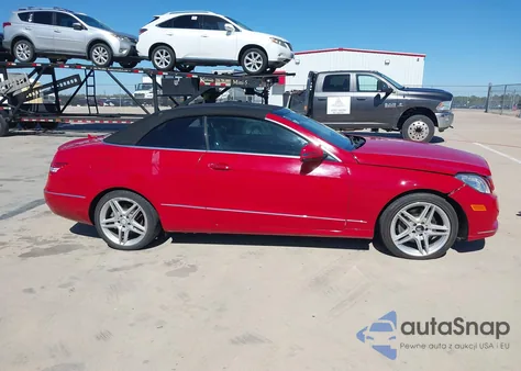 2013 Mercedes-Benz E 350 z USA, uszkodzony, nr VIN WDDKK5KF1DF209922